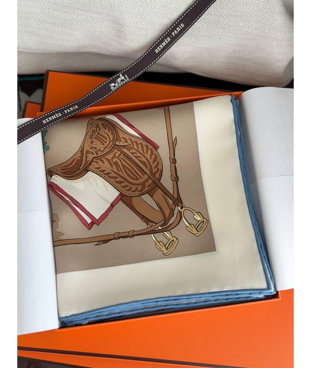 HERMES Бежевый шелковый платок, фото 2