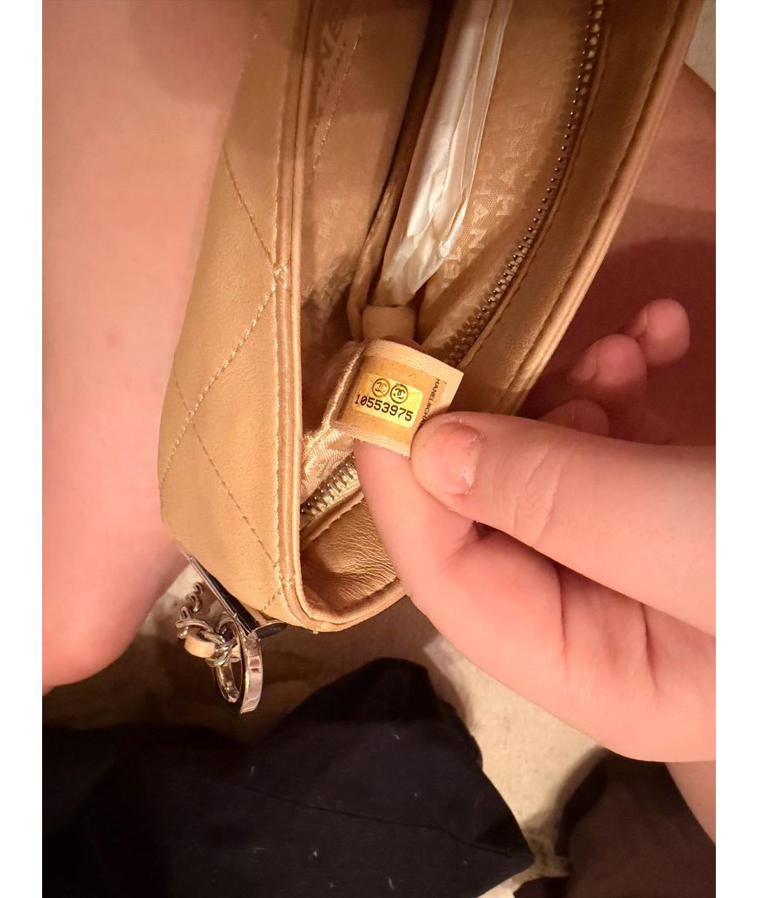 CHANEL Бежевая кожаная сумка через плечо, фото 4