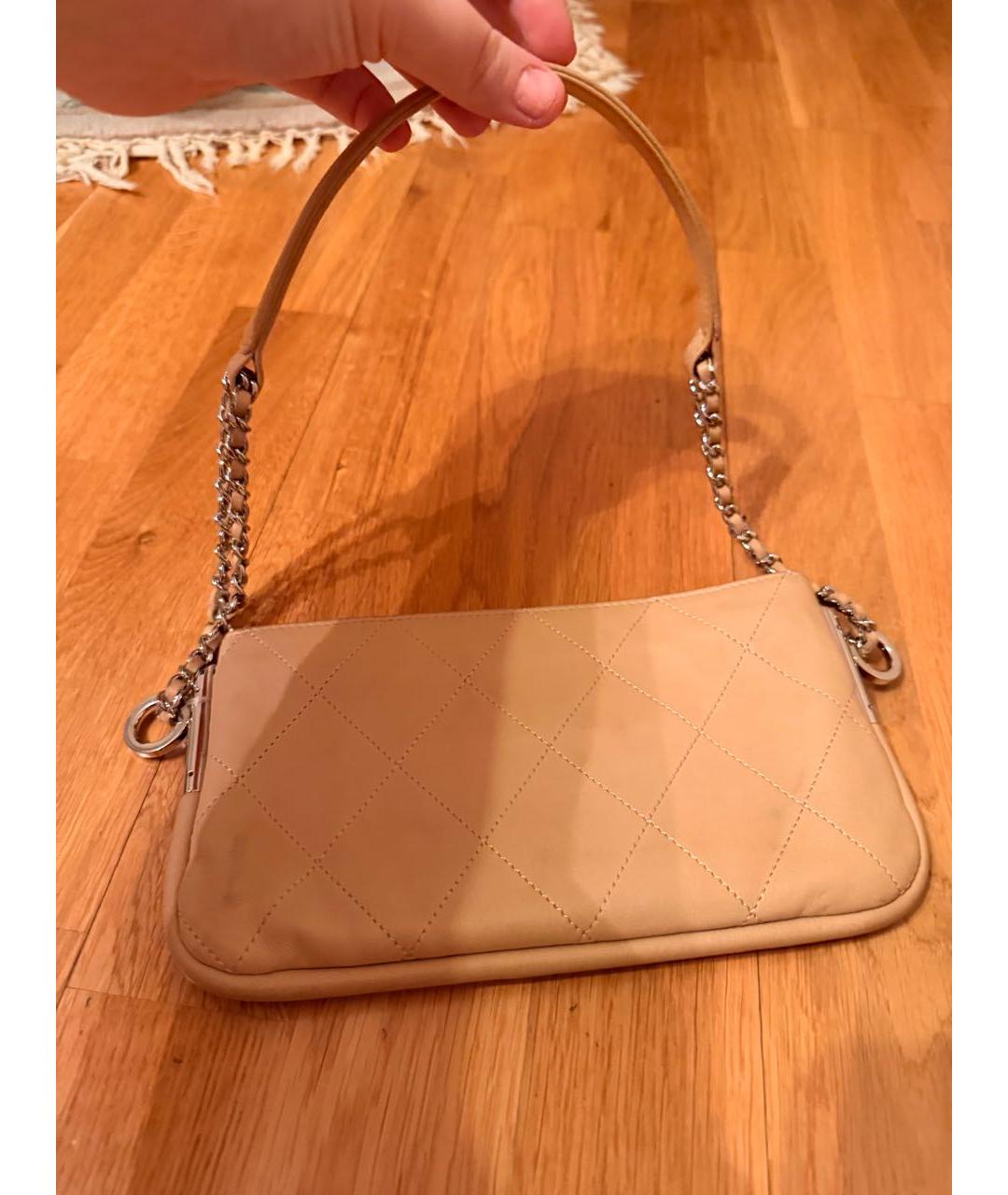 CHANEL Бежевая кожаная сумка через плечо, фото 3