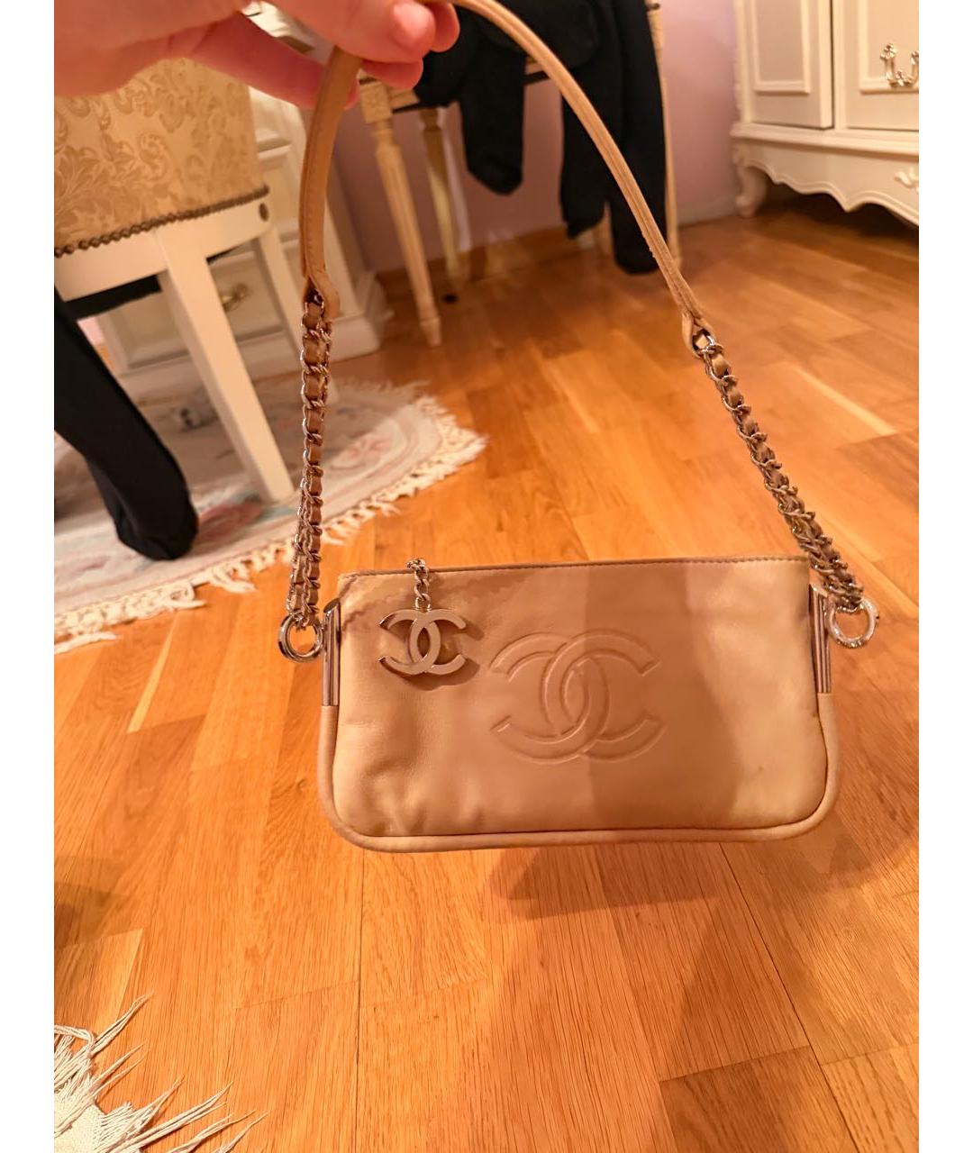 CHANEL Бежевая кожаная сумка через плечо, фото 7