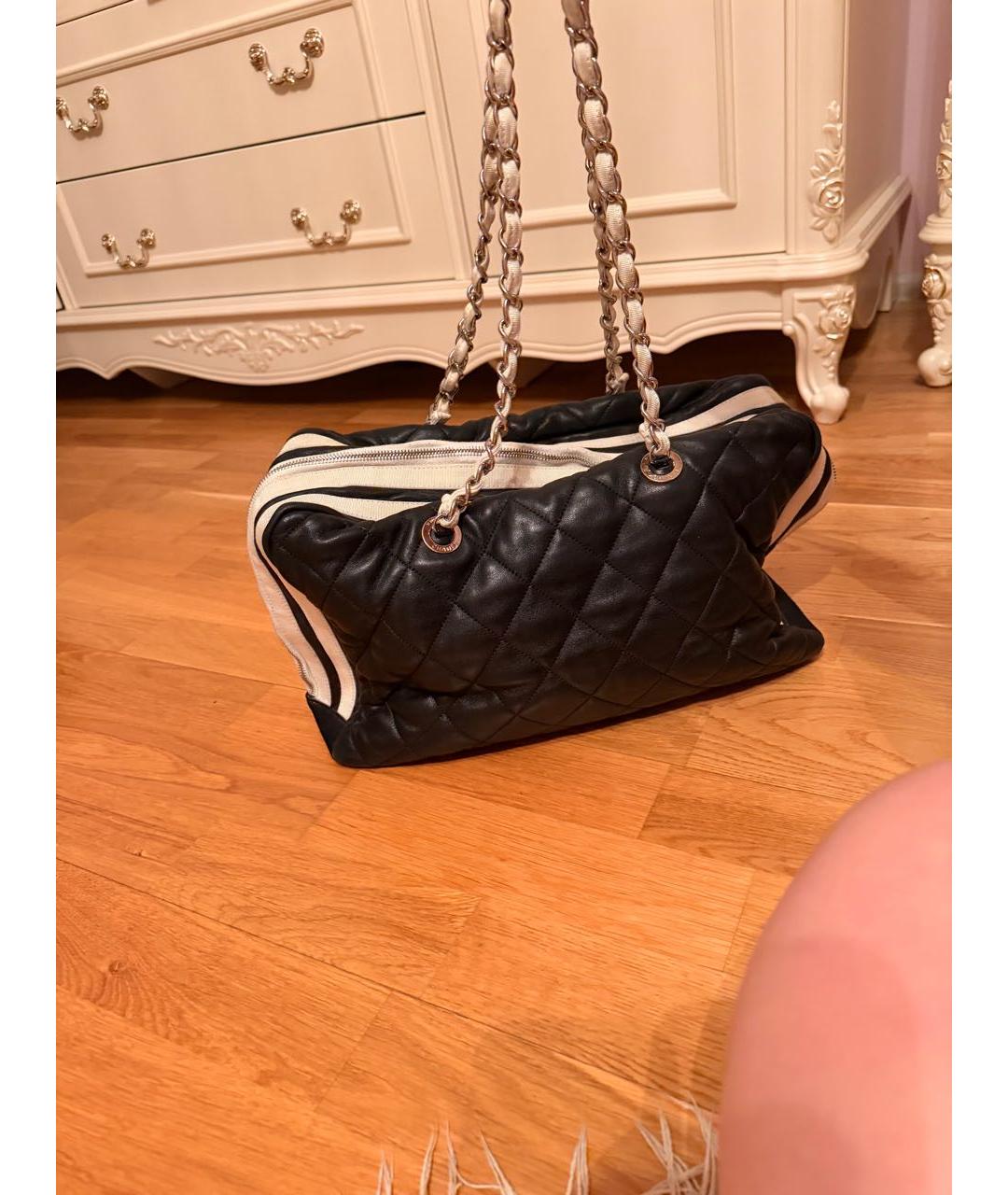 CHANEL Черная кожаная сумка через плечо, фото 4