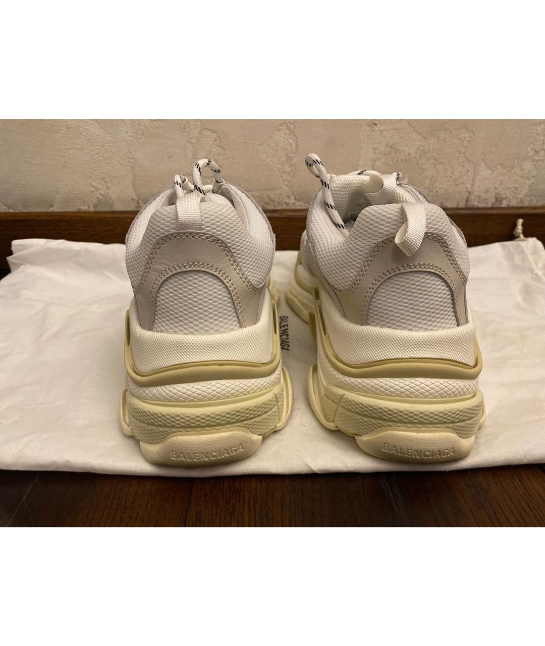BALENCIAGA Белые кожаные низкие кроссовки / кеды, фото 3