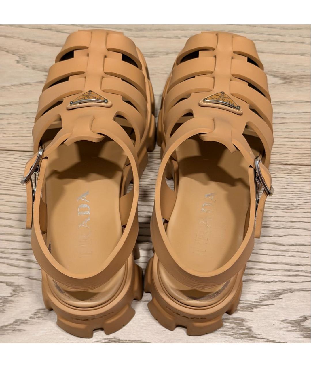 PRADA Бежевые кожаные босоножки, фото 3