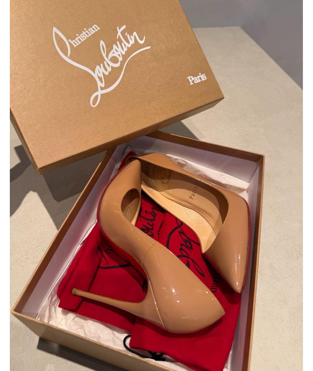CHRISTIAN LOUBOUTIN Бежевые туфли из лакированной кожи, фото 6