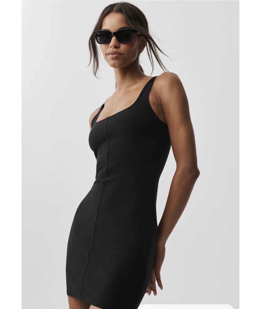 ALO YOGA Черный полиэстеровый сарафан, фото 3