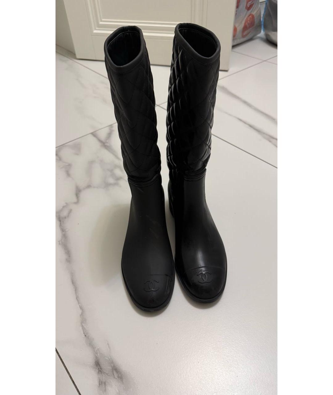 CHANEL Черные резиновые сапоги, фото 2