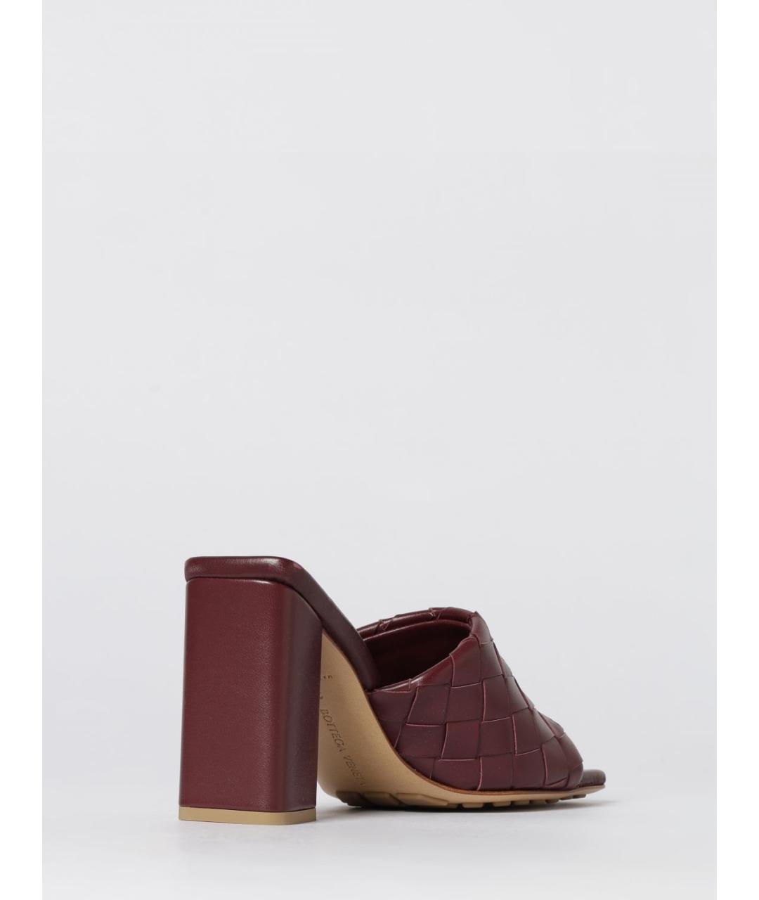 BOTTEGA VENETA Бордовые кожаные мюли, фото 3