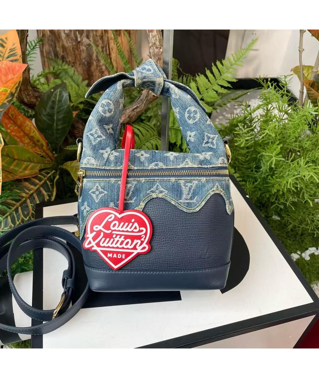 LOUIS VUITTON Голубая деним сумка через плечо, фото 6