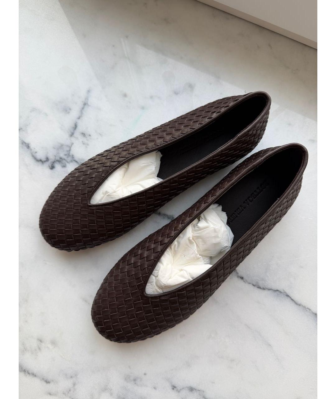 BOTTEGA VENETA Коричневые кожаные балетки, фото 4