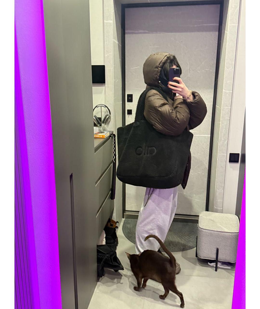 ALO YOGA Черная сумка тоут, фото 3