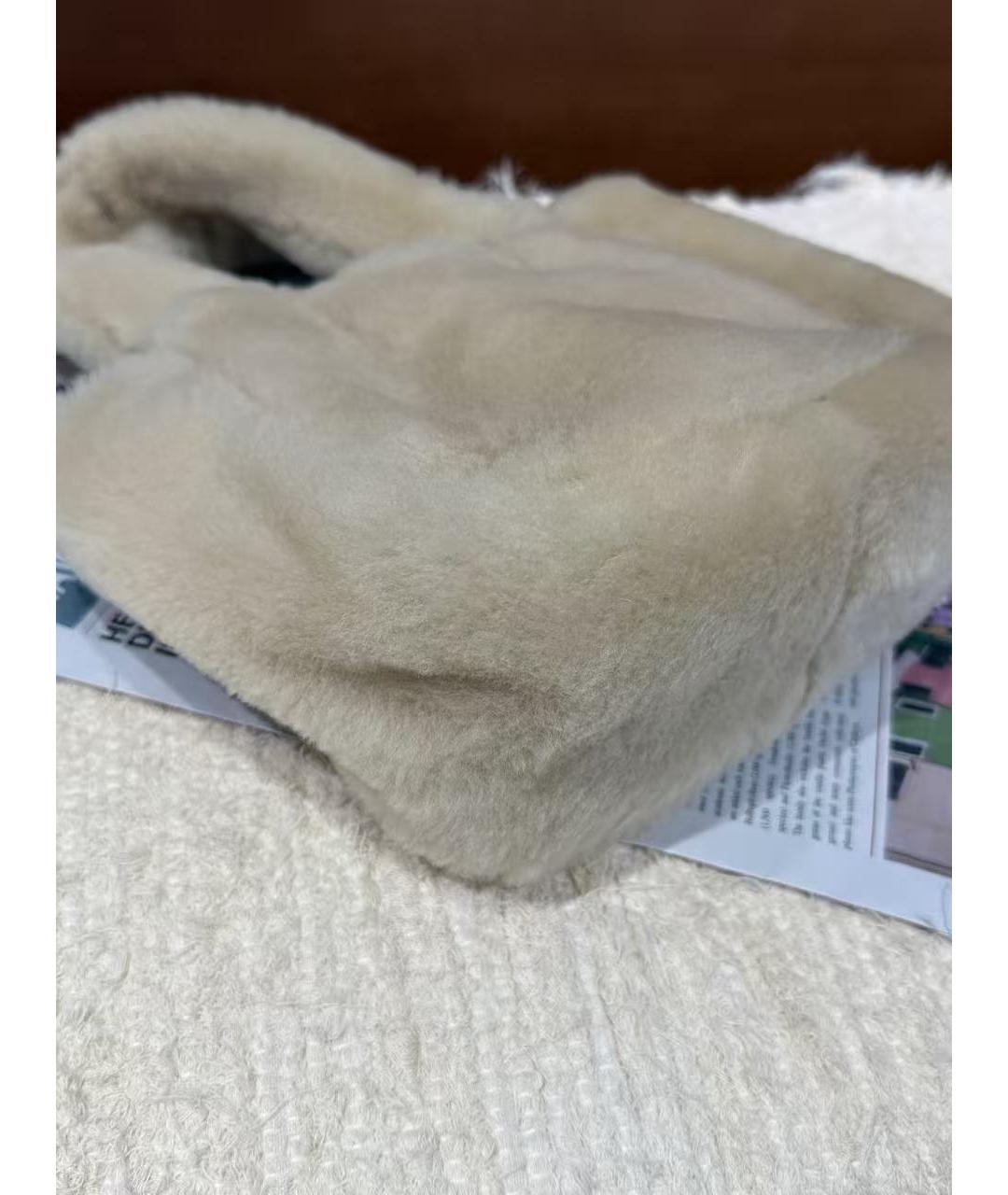 PRADA Бежевая меховая сумка с короткими ручками, фото 5