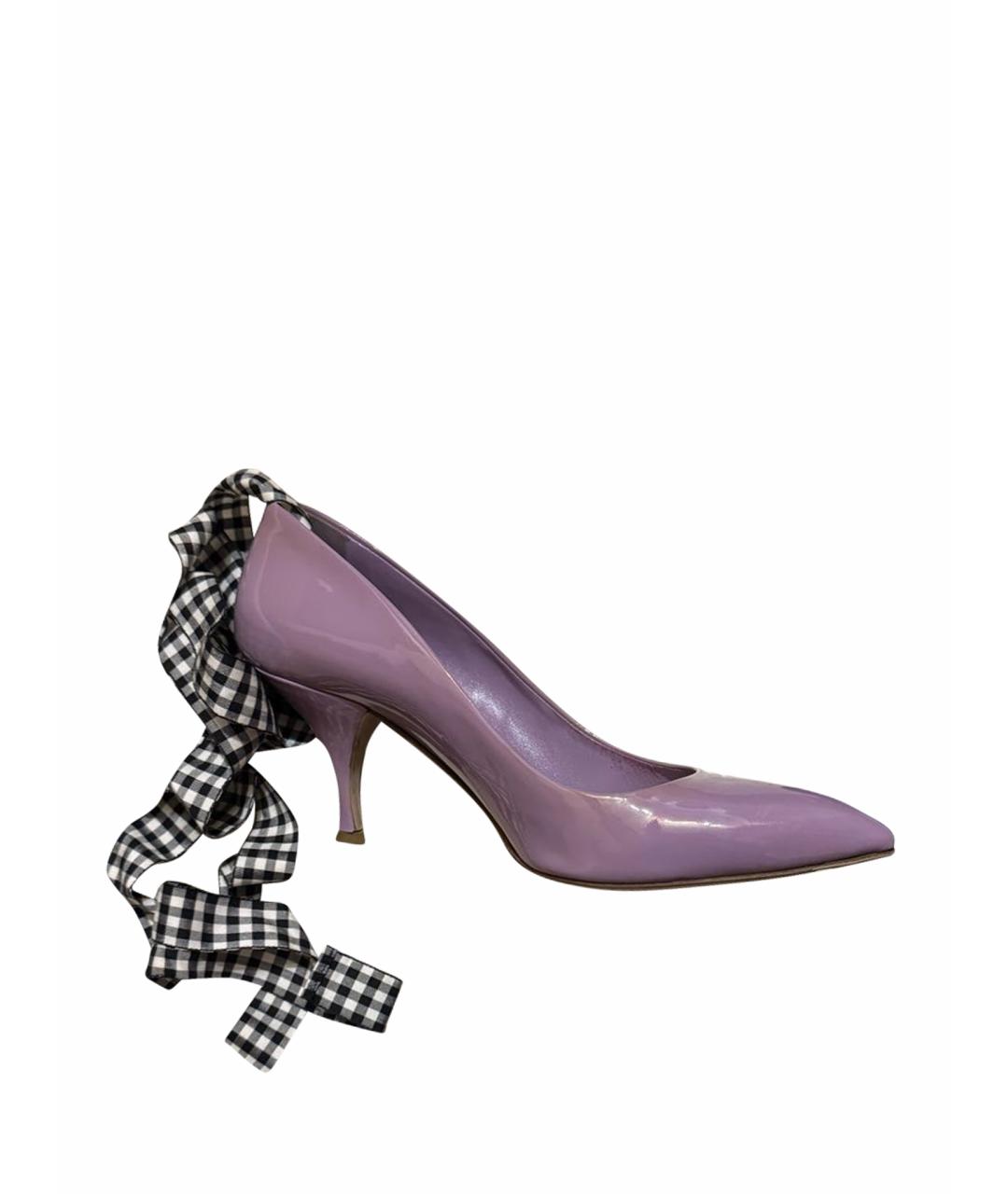 MIU MIU Фиолетовые лодочки на низком каблуке из лакированной кожи, фото 1