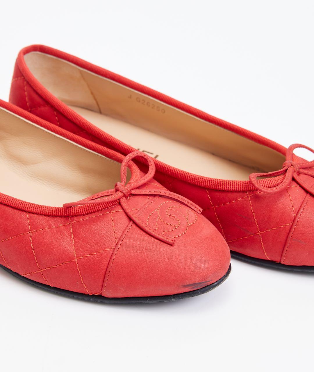 CHANEL Красные кожаные балетки, фото 2