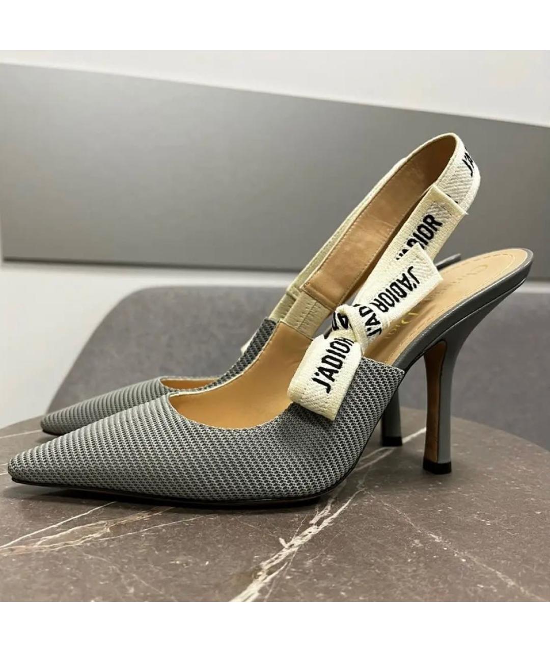 CHRISTIAN DIOR Серые текстильные лодочки на низком каблуке, фото 6