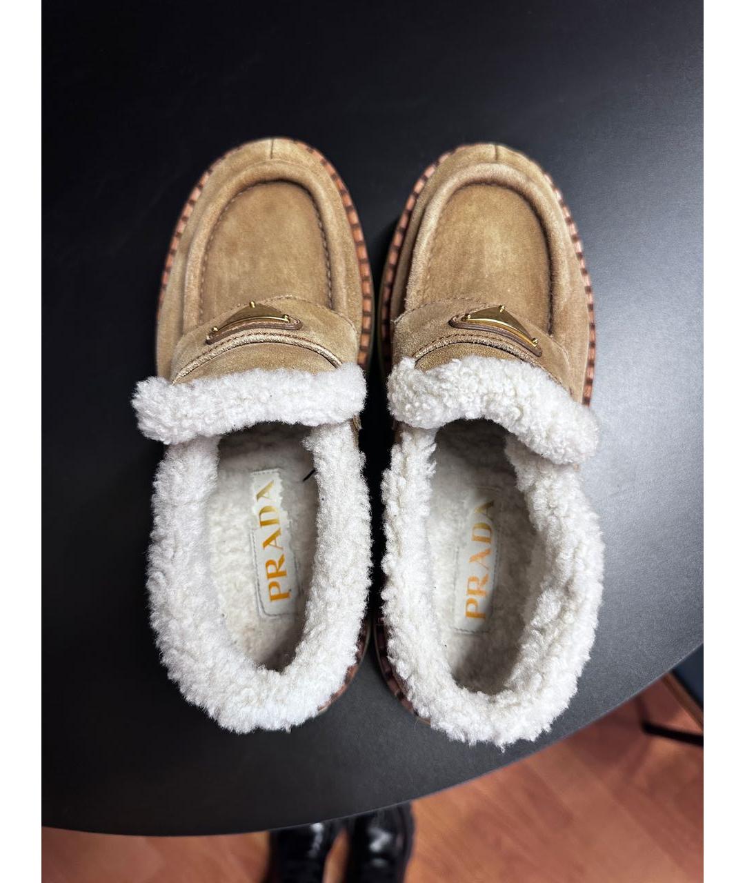 PRADA Бежевые замшевые лоферы, фото 3