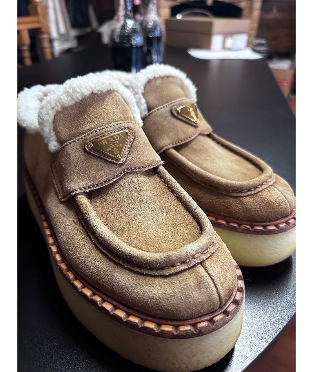 PRADA Бежевые замшевые лоферы, фото 7