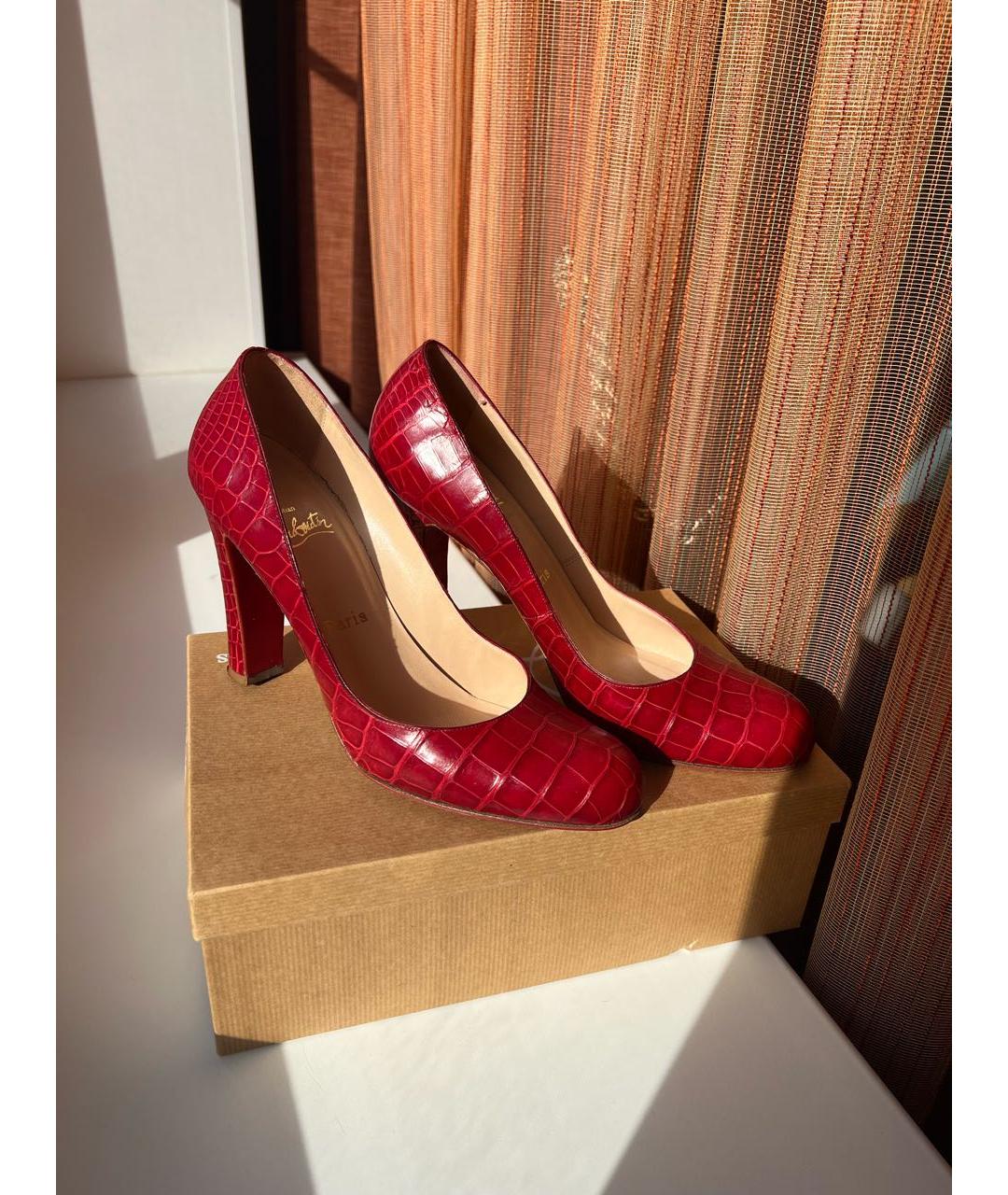 CHRISTIAN LOUBOUTIN Красные туфли из экзотической кожи, фото 4