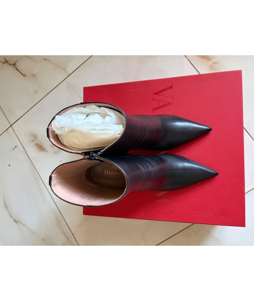 VALENTINO Черные кожаные ботильоны, фото 2