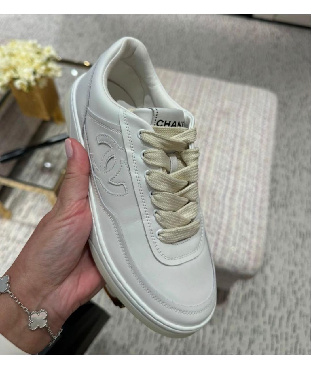 CHANEL Белые кожаные кеды, фото 5