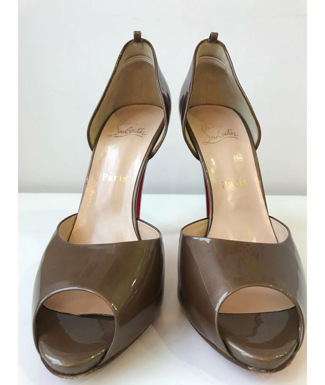 CHRISTIAN LOUBOUTIN Коричневые босоножки из лакированной кожи, фото 2