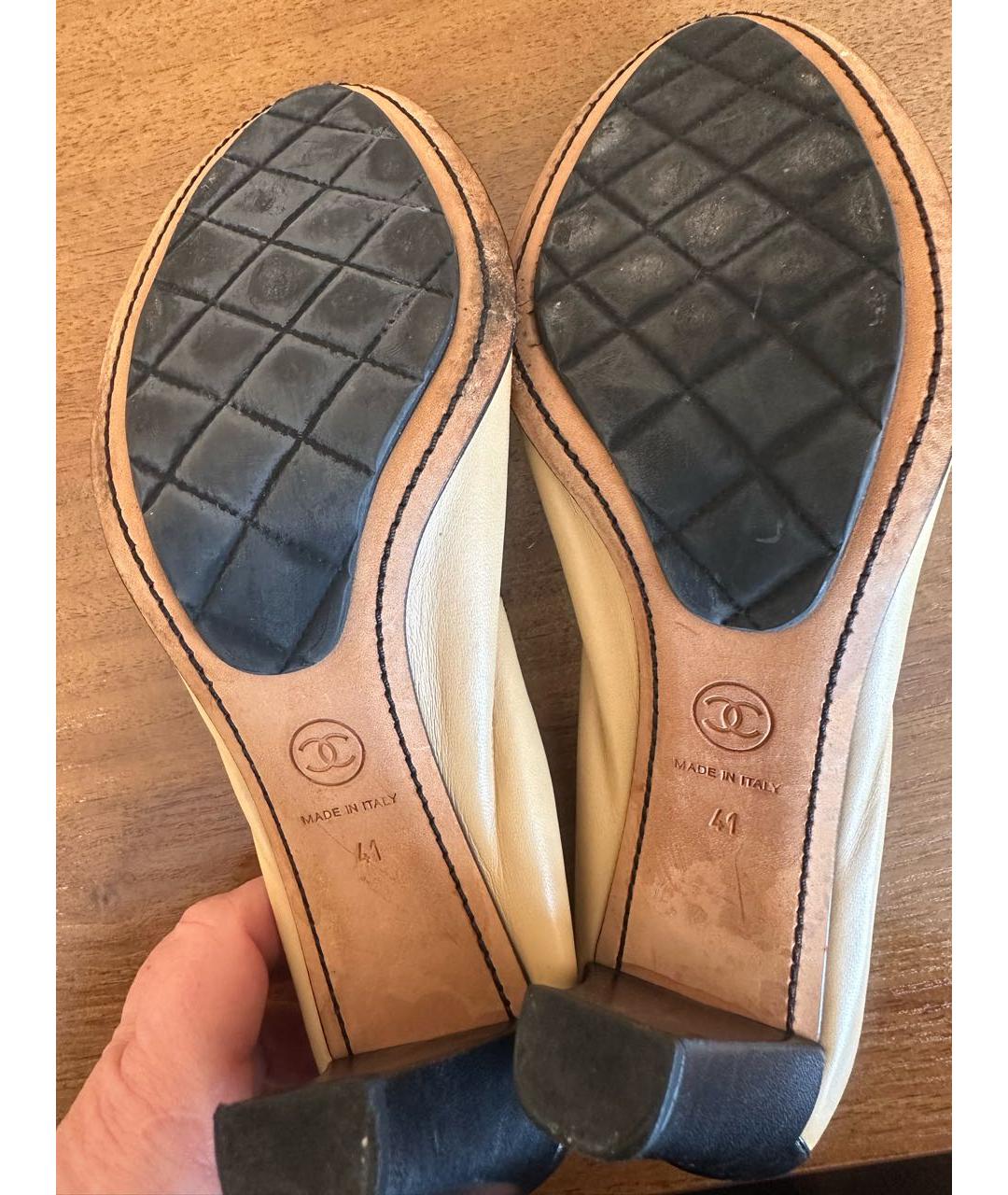 CHANEL Бежевые кожаные туфли, фото 5