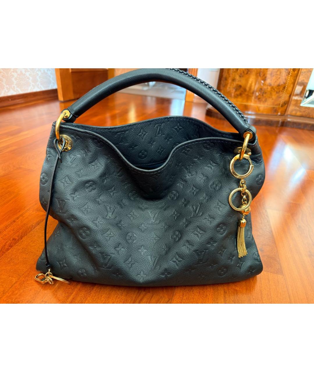 LOUIS VUITTON Темно-синяя кожаная сумка через плечо, фото 2