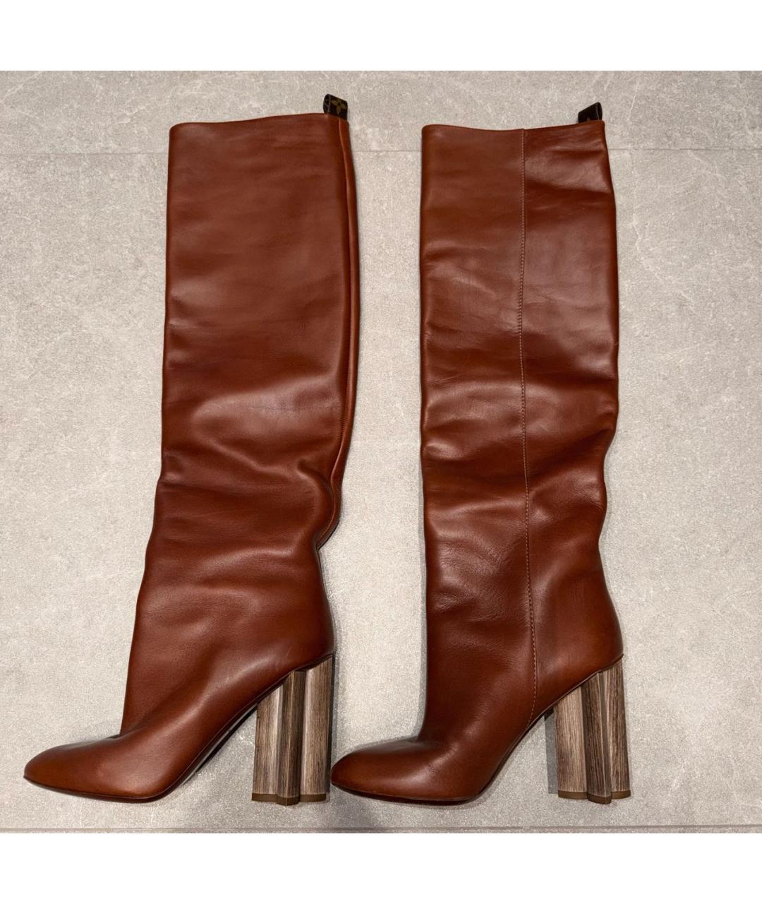 LOUIS VUITTON Коричневые кожаные сапоги, фото 2