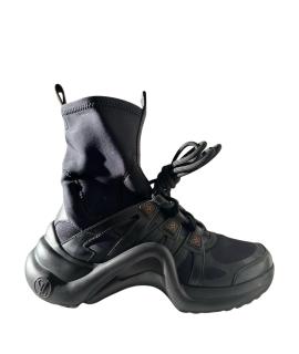 LOUIS VUITTON Кроссовки