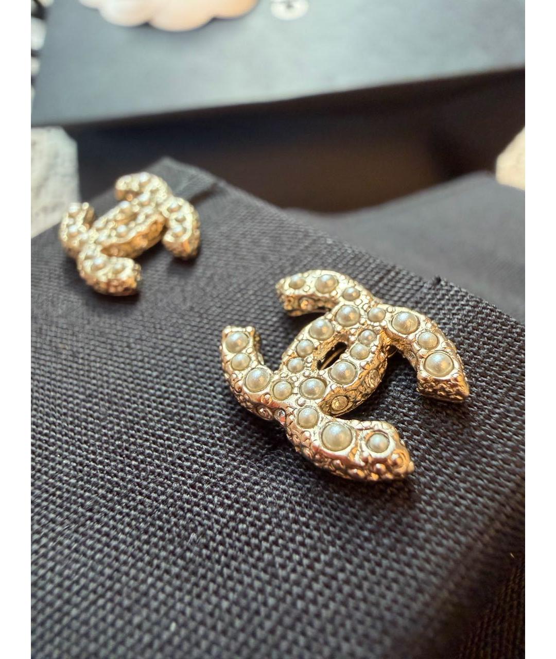 CHANEL Золотые с серебряным покрытием серьги, фото 3