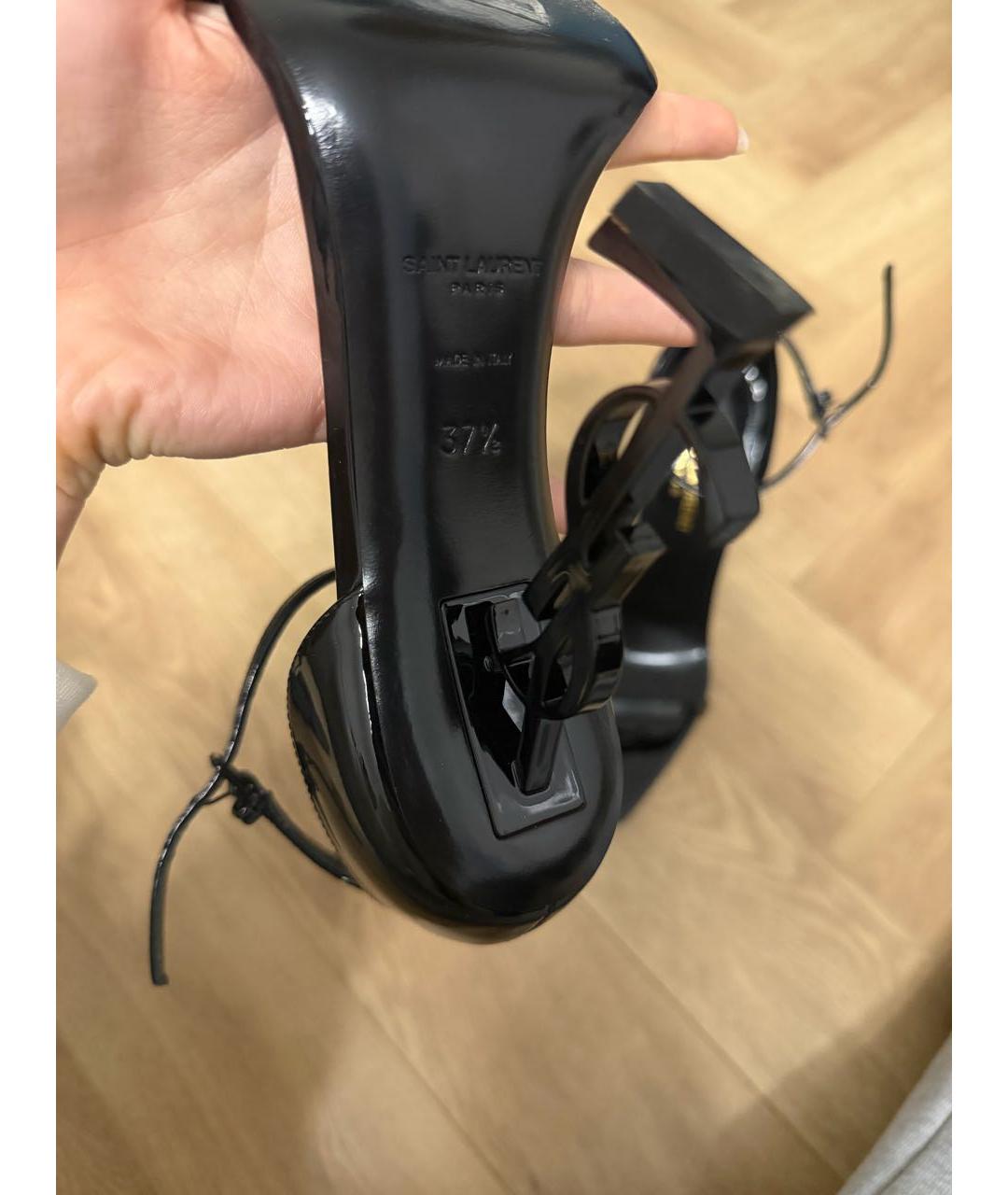 SAINT LAURENT Черные босоножки из лакированной кожи, фото 6