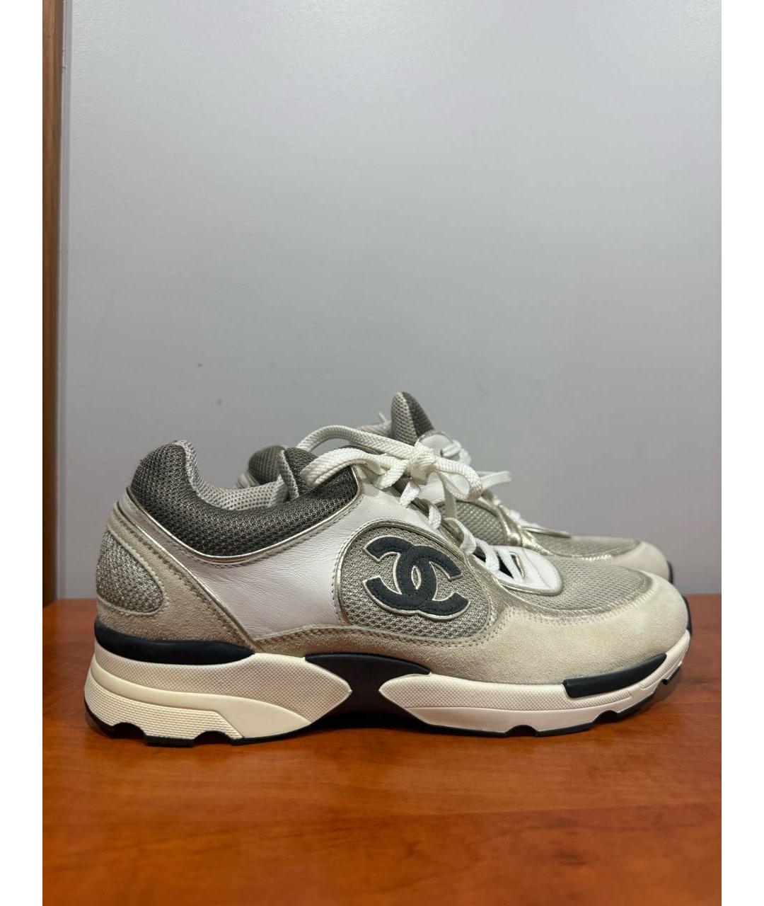 CHANEL Бежевые кроссовки из искусственной кожи, фото 5
