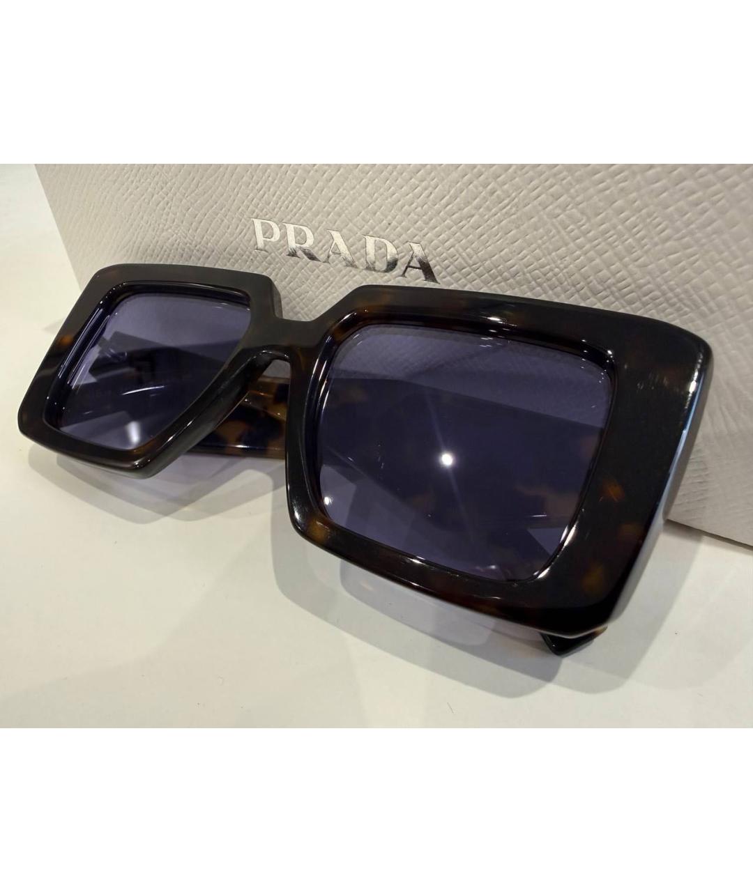 PRADA Коричневые пластиковые солнцезащитные очки, фото 4