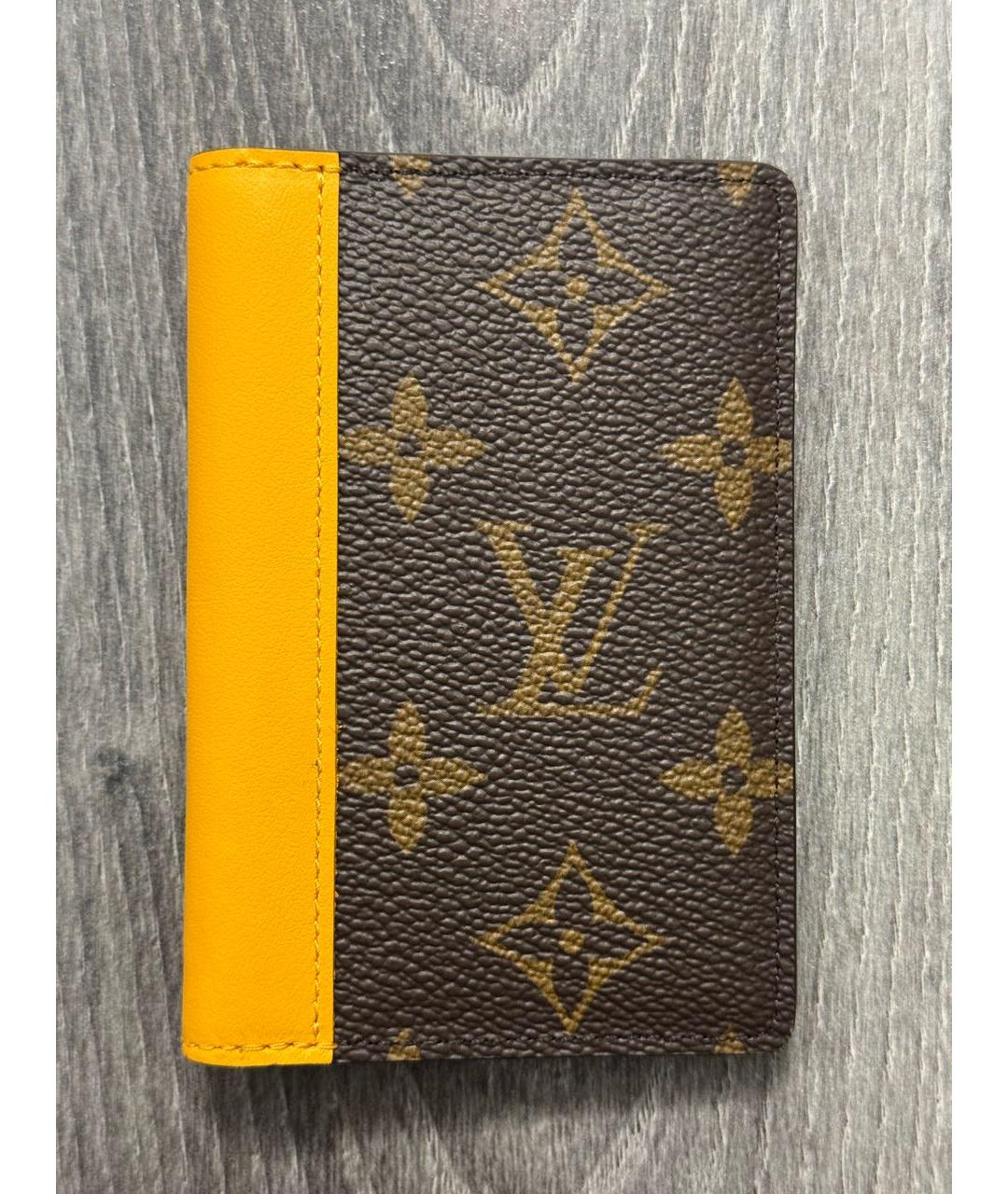 LOUIS VUITTON Коричневый кардхолдер, фото 2