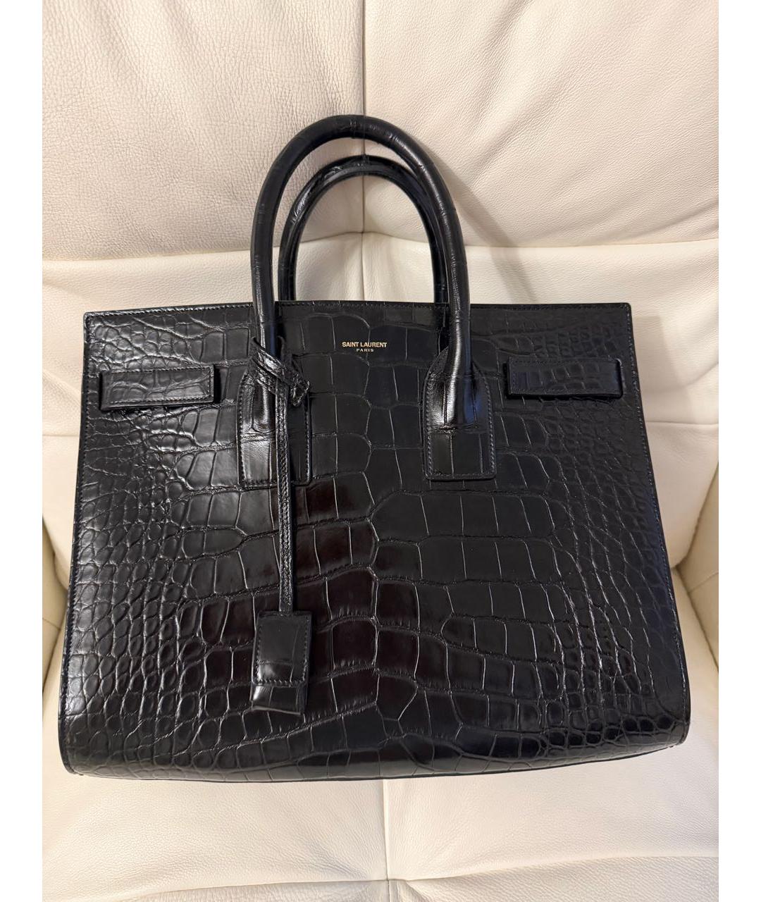 SAINT LAURENT Черная сумка с короткими ручками из экзотической кожи, фото 2