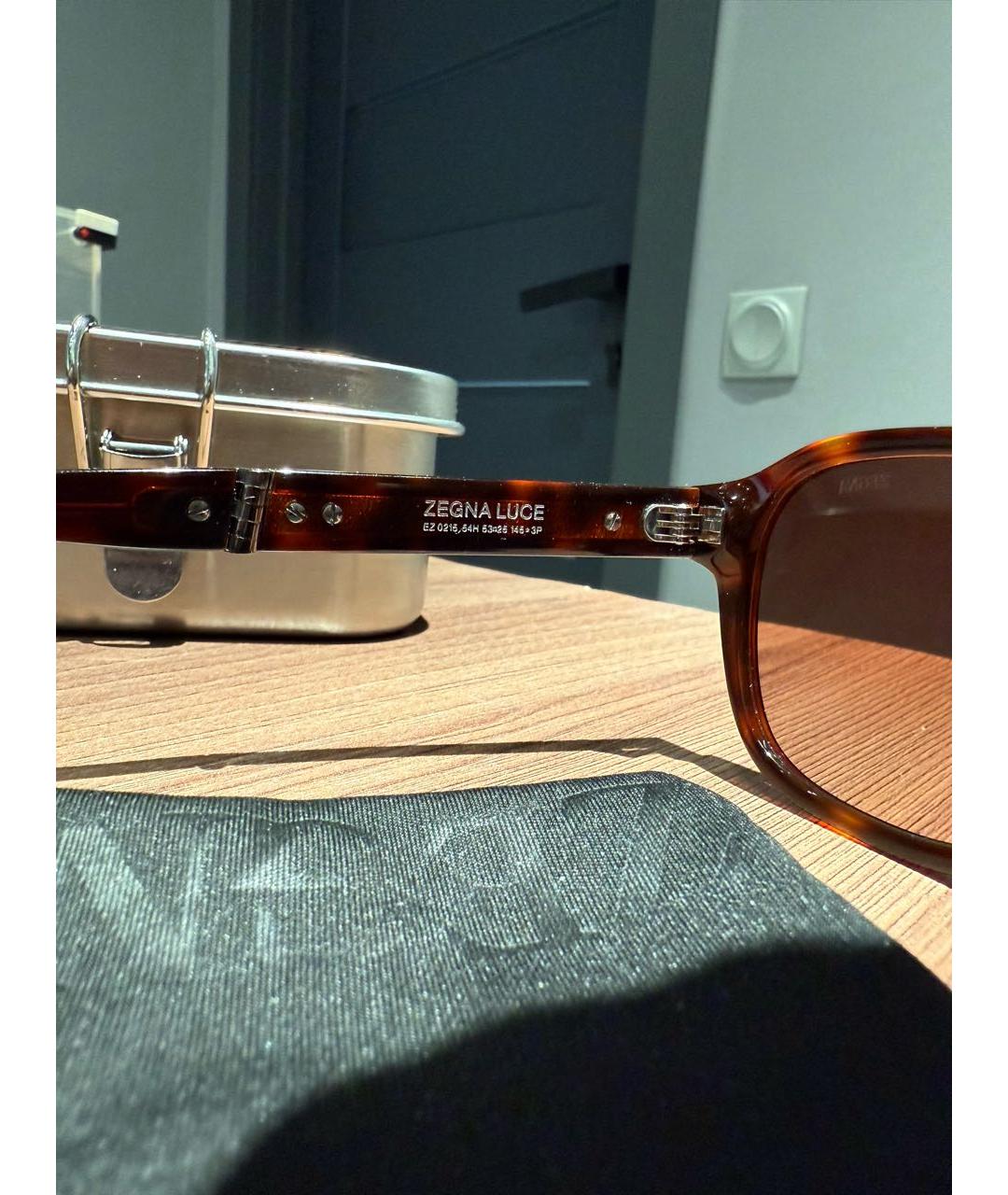 ZEGNA Бордовые пластиковые солнцезащитные очки, фото 6