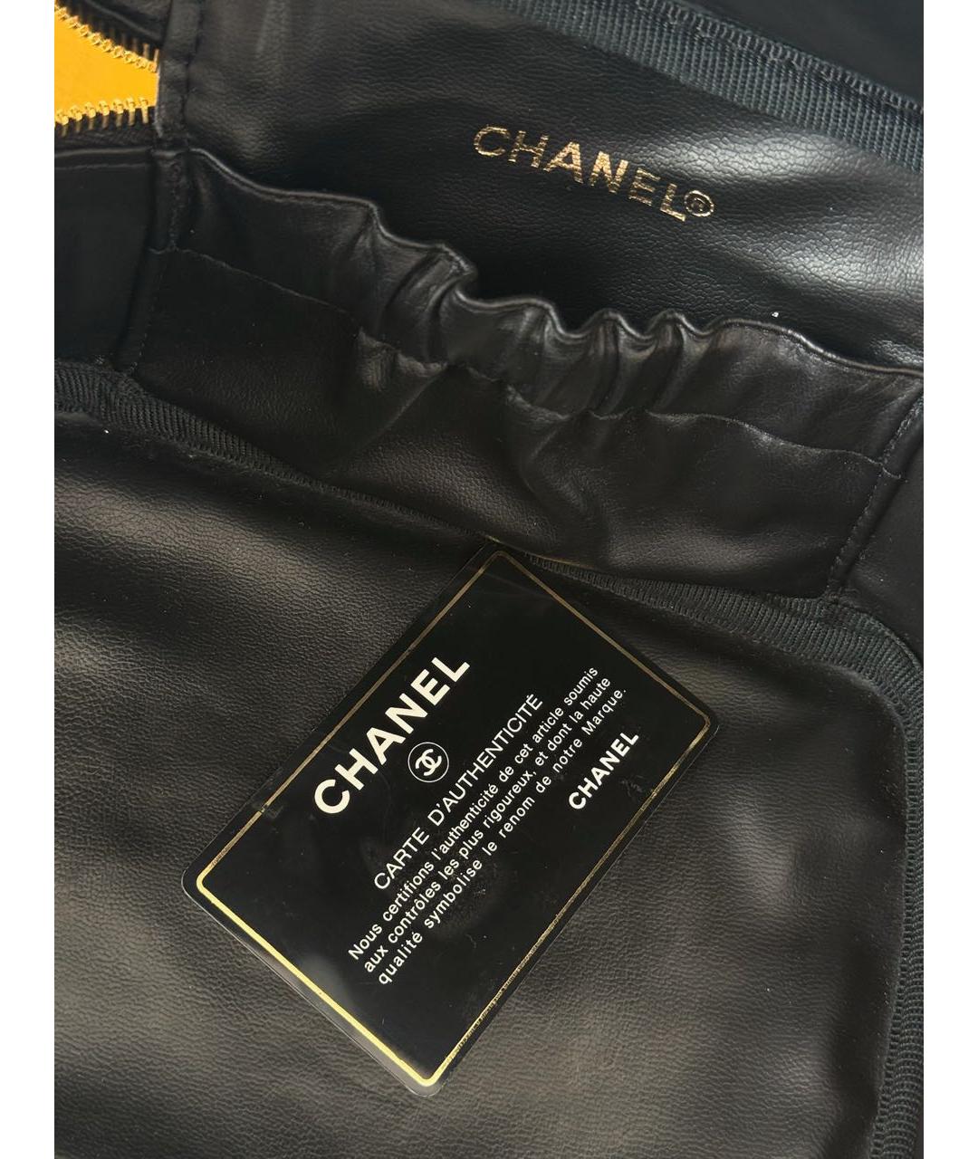 CHANEL Черная кожаная сумка с короткими ручками, фото 7