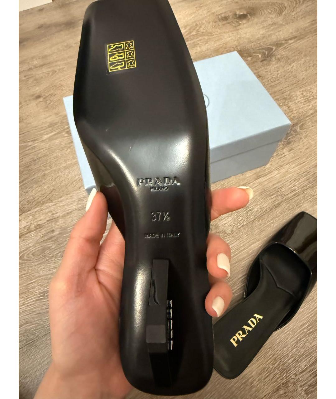 PRADA Черные мюли из лакированной кожи, фото 5