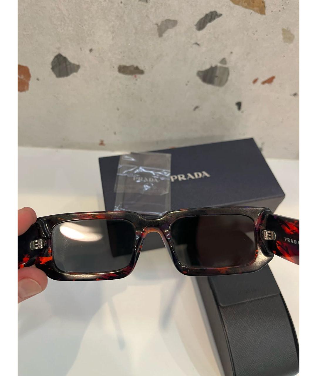 PRADA Черные пластиковые солнцезащитные очки, фото 6