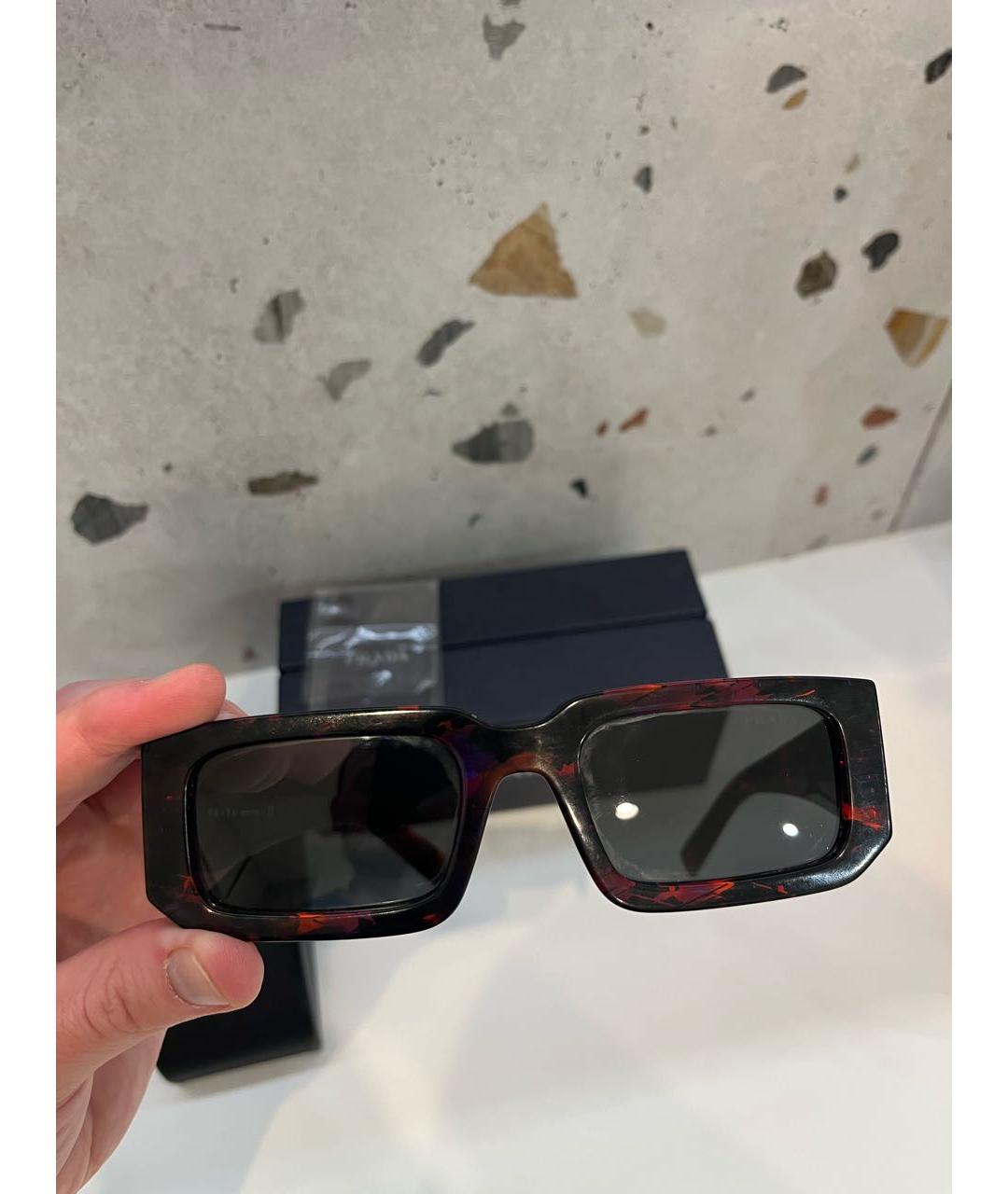 PRADA Черные пластиковые солнцезащитные очки, фото 5