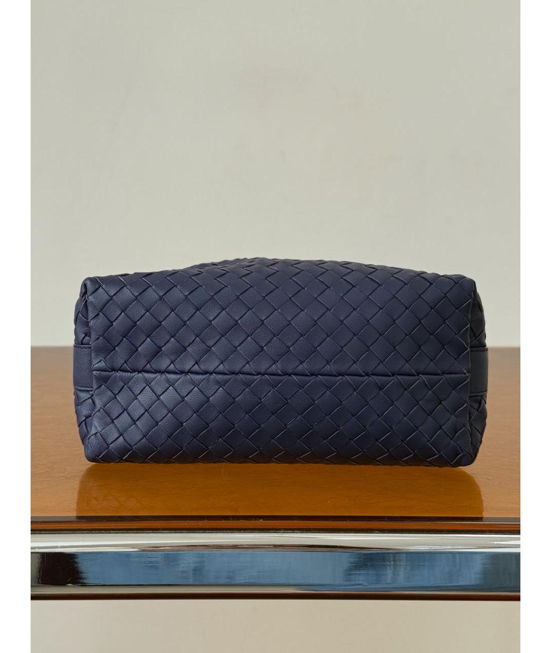 BOTTEGA VENETA Темно-синяя кожаная сумка с короткими ручками, фото 5