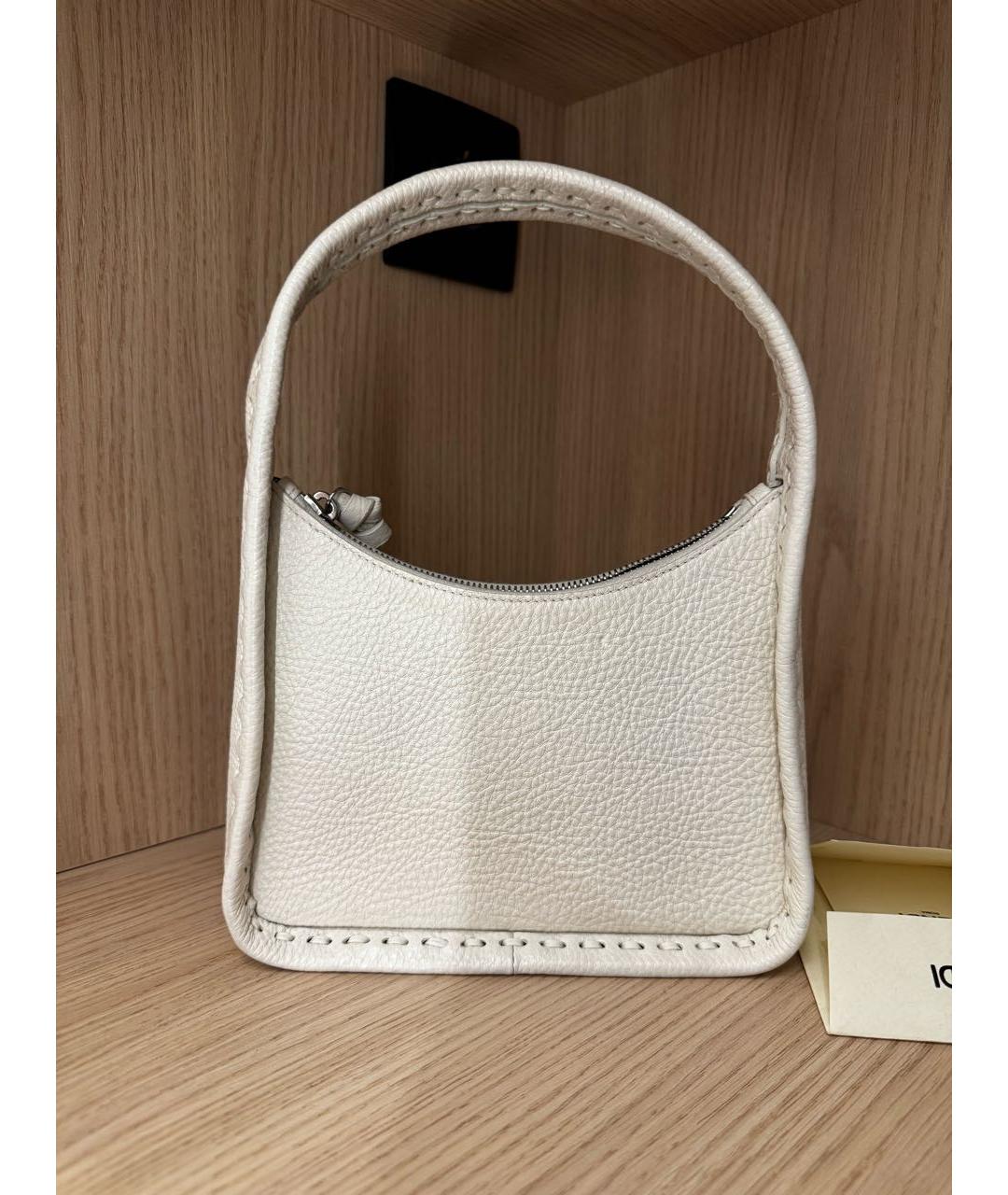 FENDI Белая кожаная сумка с короткими ручками, фото 3