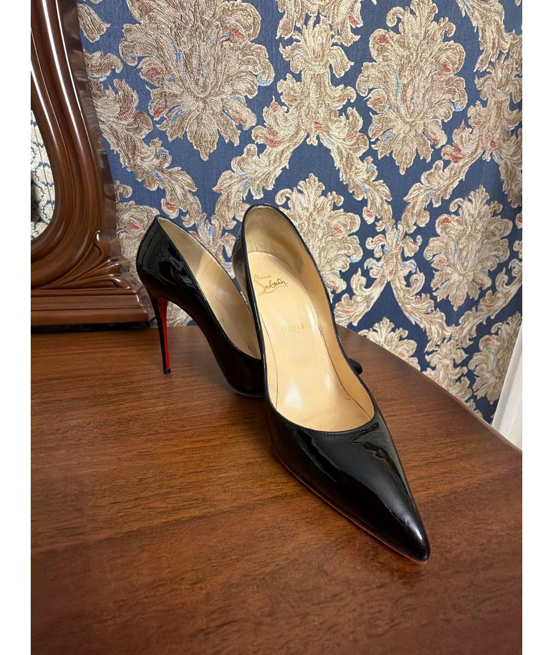 CHRISTIAN LOUBOUTIN Черные туфли из лакированной кожи, фото 5