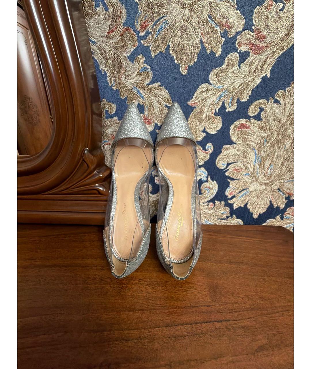GIANVITO ROSSI Серебряные замшевые туфли, фото 3