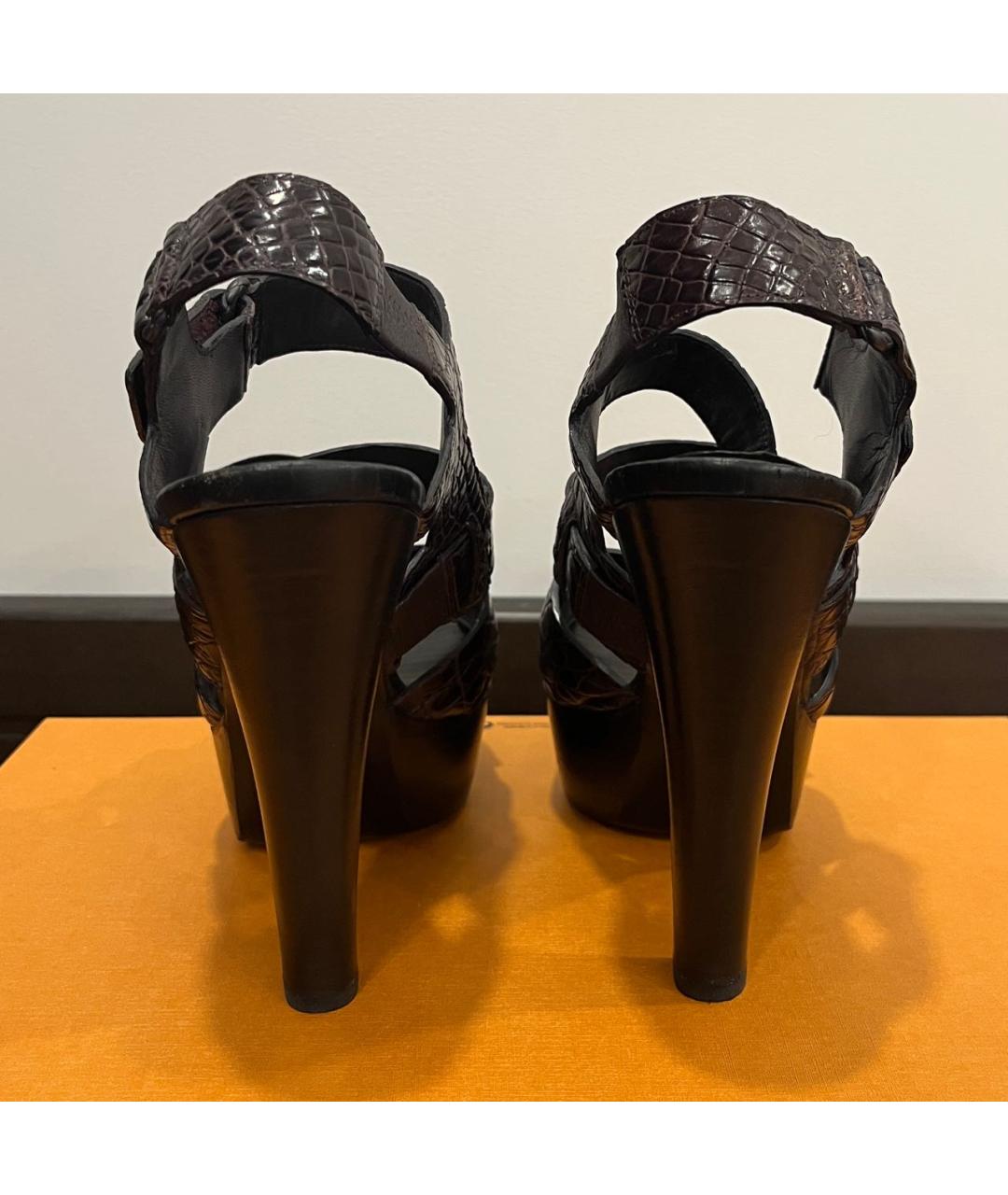 BOTTEGA VENETA Коричневые кожаные босоножки, фото 5