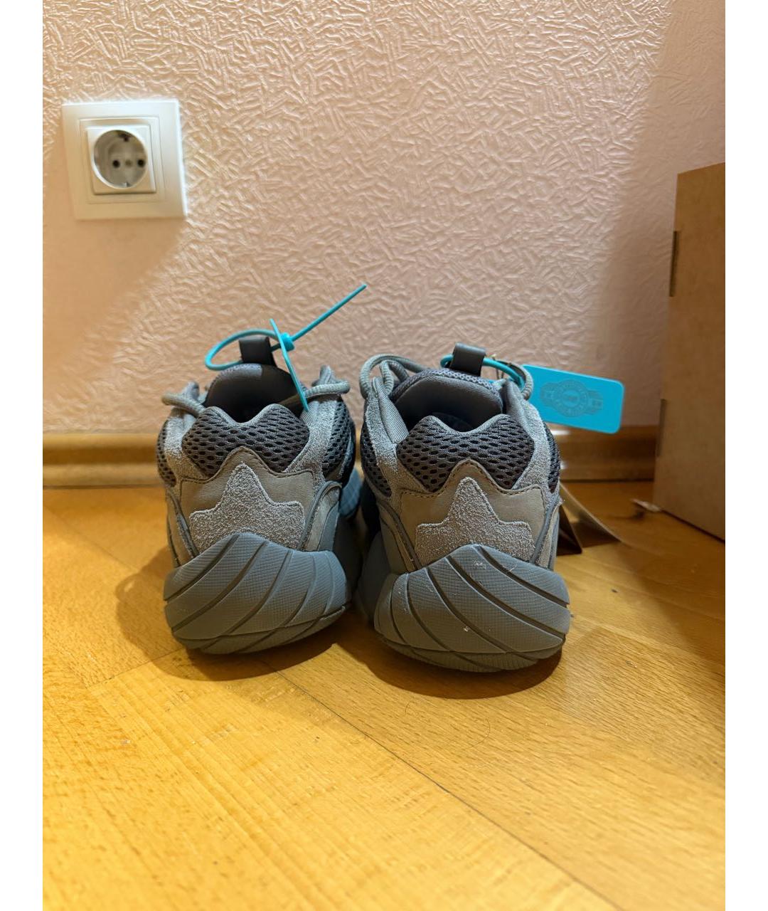 ADIDAS YEEZY Серые замшевые кроссовки, фото 2