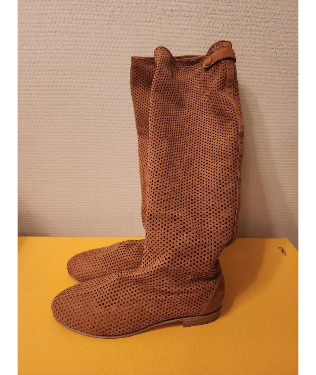 FENDI Коричневые замшевые сапоги, фото 5