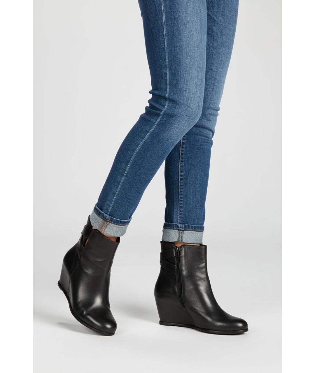 STUART WEITZMAN Черные кожаные полусапоги, фото 6