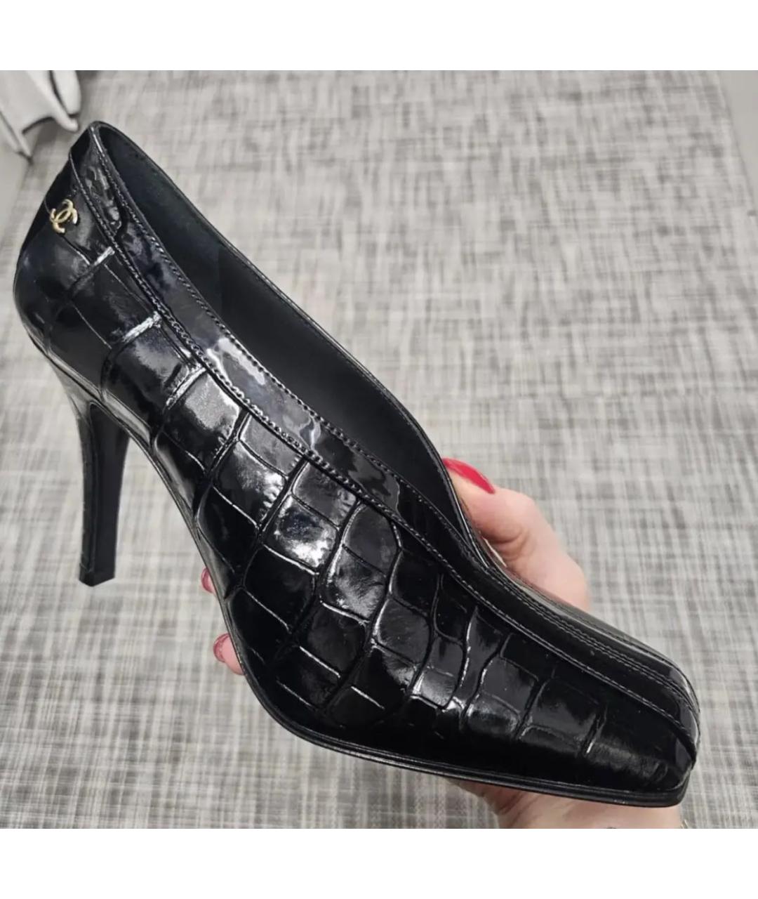 CHANEL Черные туфли из лакированной кожи, фото 3