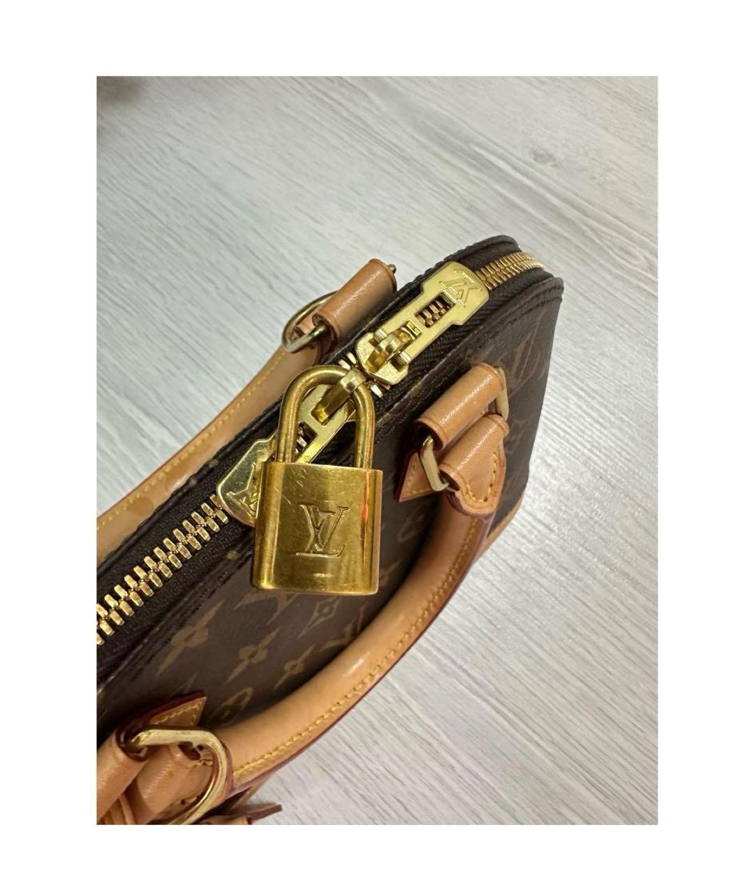 LOUIS VUITTON Бежевая сумка с короткими ручками, фото 2