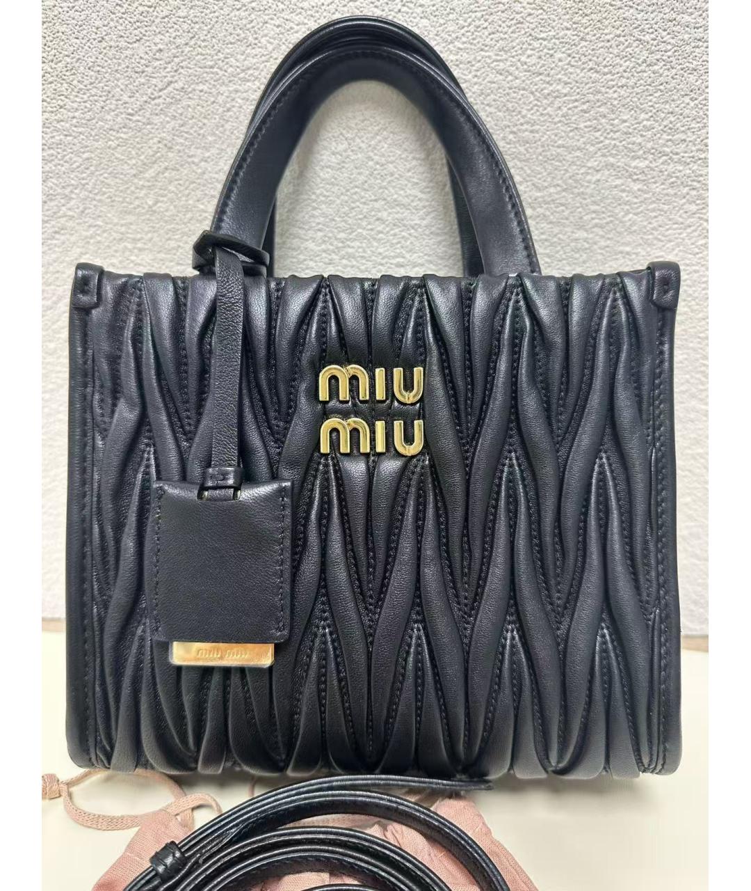 MIU MIU Черная кожаная сумка через плечо, фото 3